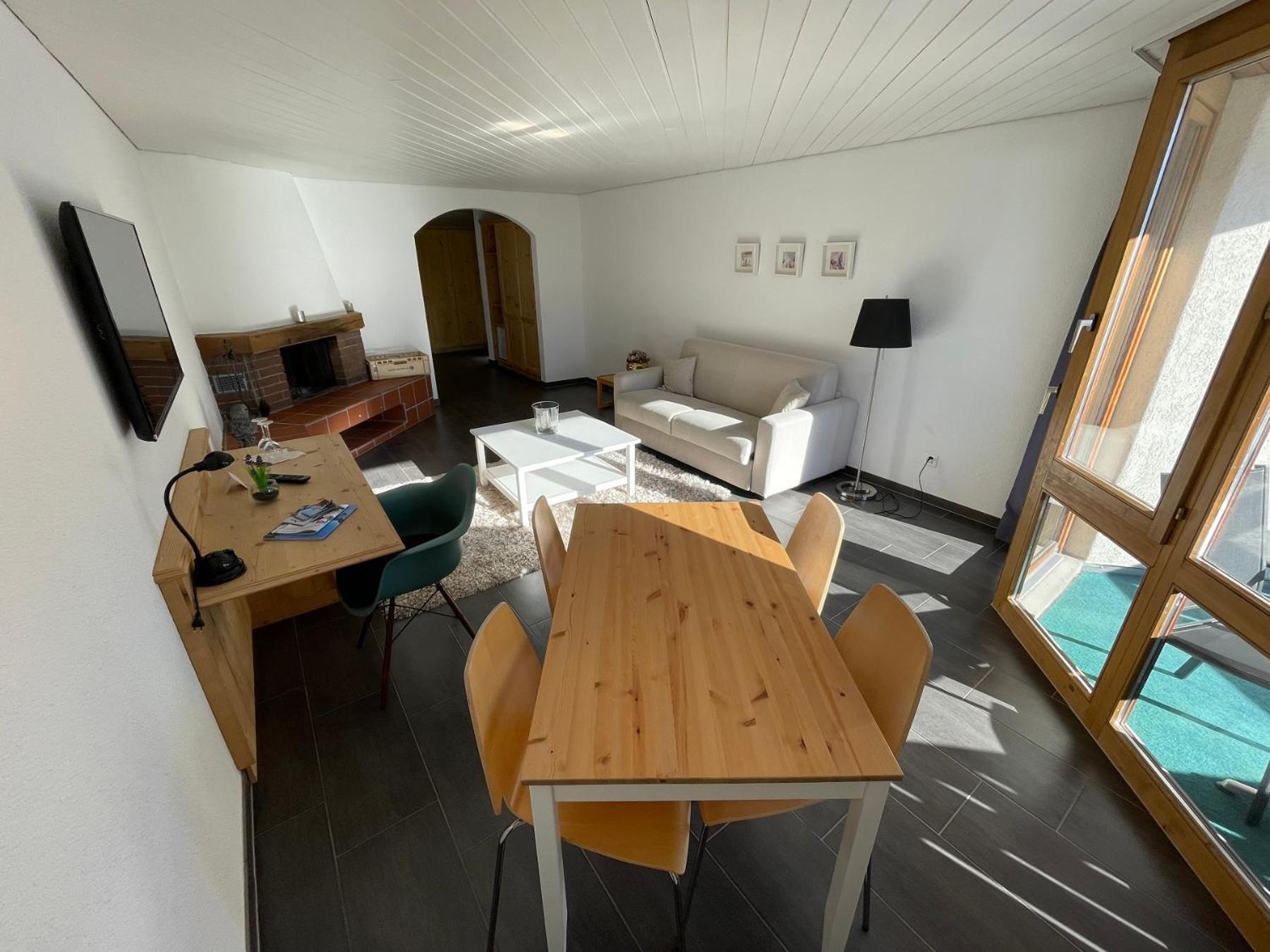 Catrina Hotel Disentis Room photo