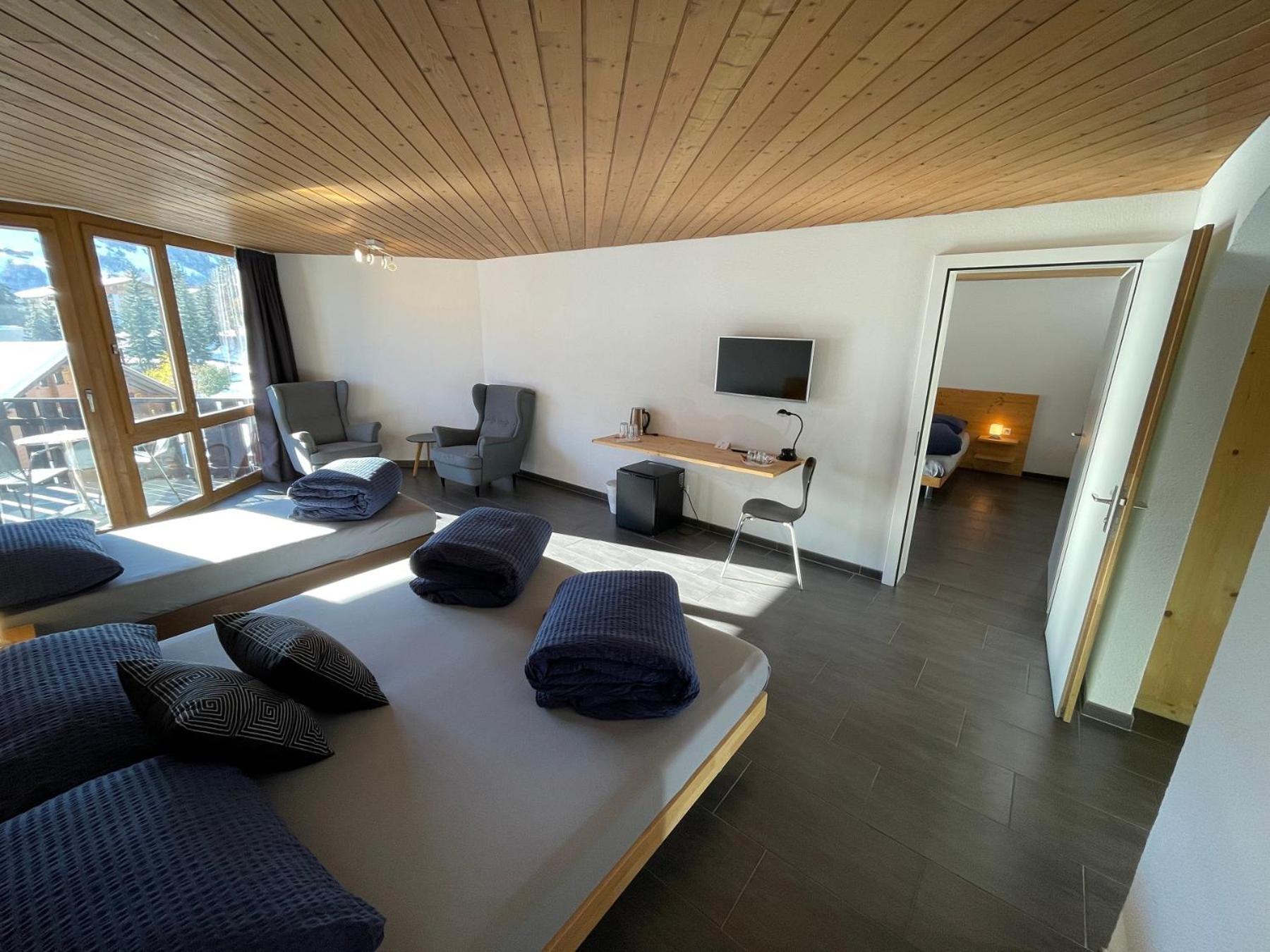 Catrina Hotel Disentis Room photo