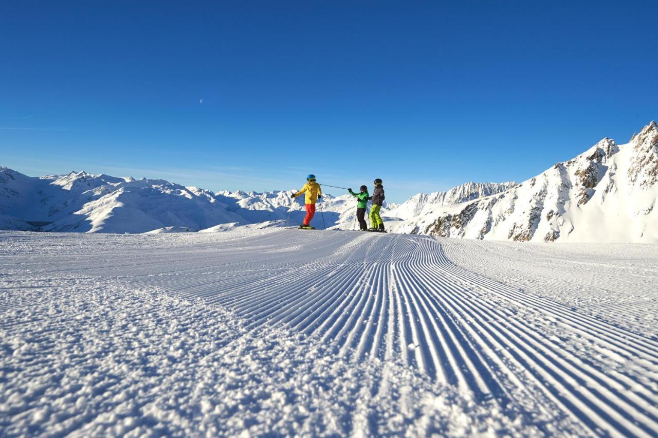 Catrina Hotel Disentis Exterior photo